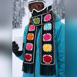 Handmade Crochet Rose Granny Square Scarf – 100% Cotton Floral Scarf